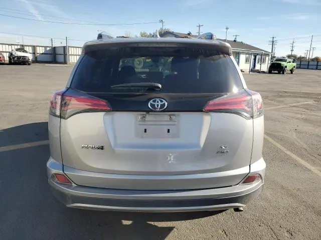 2017 TOYOTA RAV4 SE  