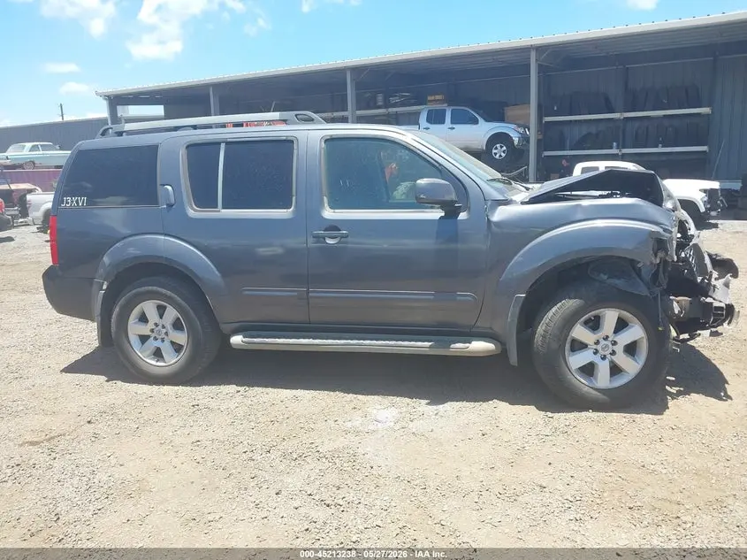 2012 NISSAN PATHFINDER SV
