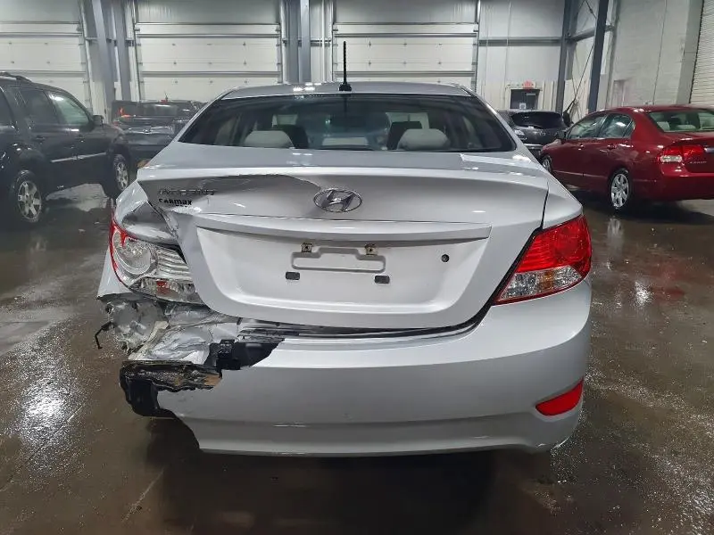 2012 HYUNDAI ACCENT GLS  