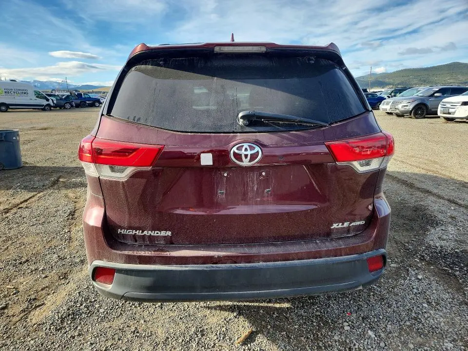 2017 TOYOTA HIGHLANDER XLE  