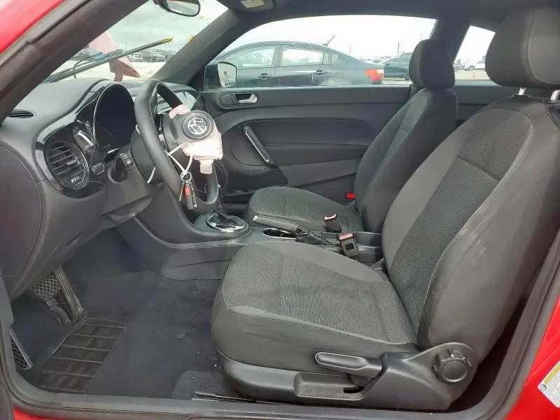 2013 VOLKSWAGEN BEETLE   
