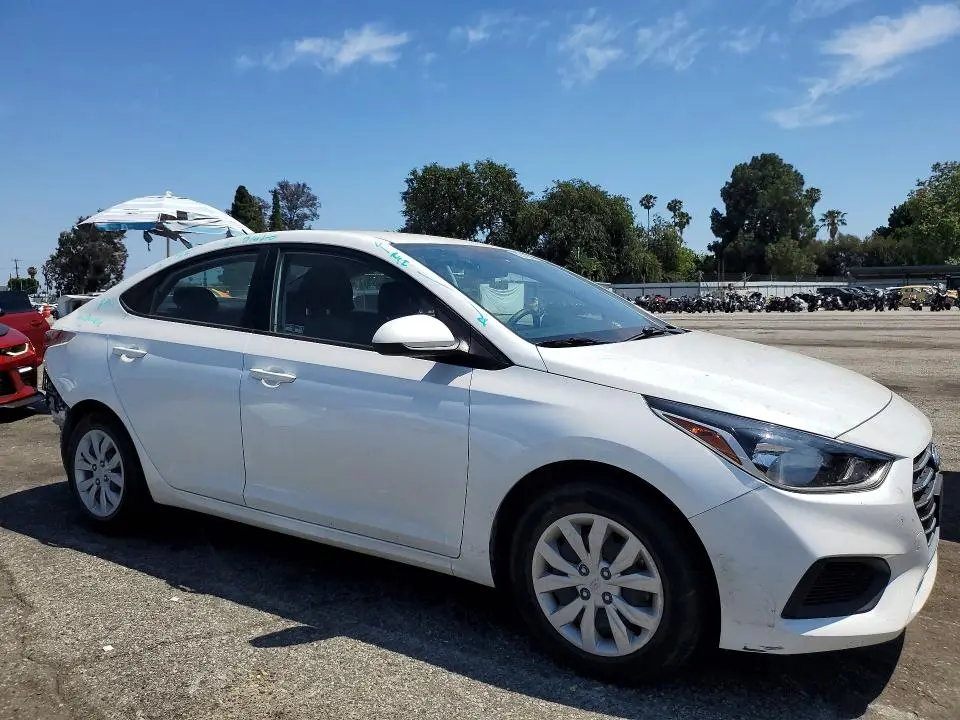 2020 HYUNDAI ACCENT SE  