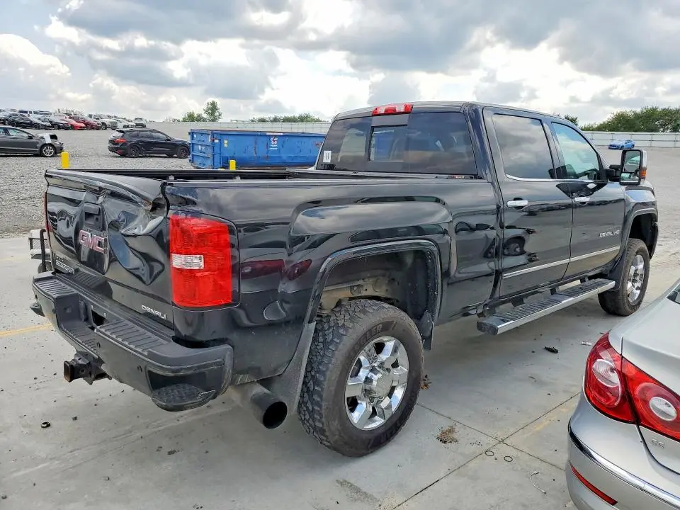 2018 GMC SIERRA K2500 DENALI  