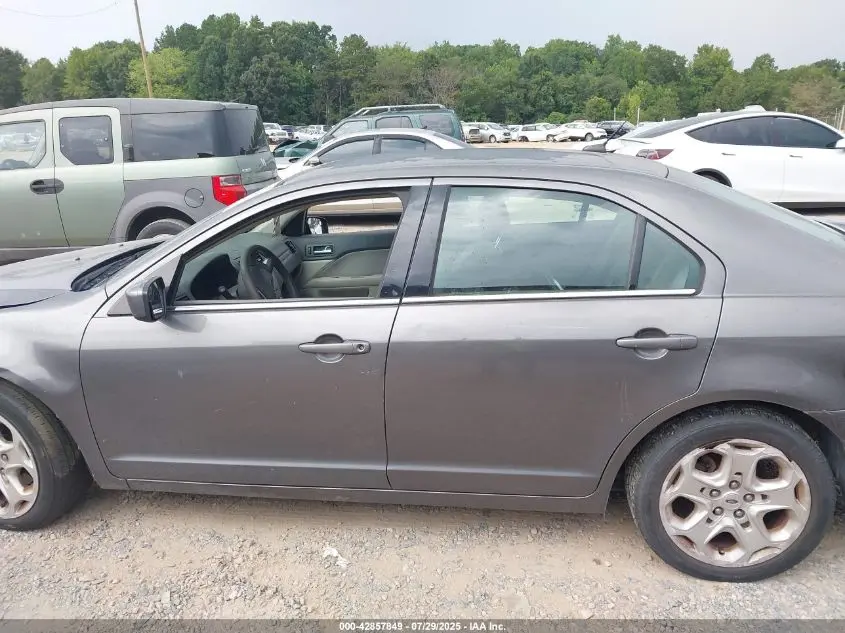 2011 FORD FUSION SE