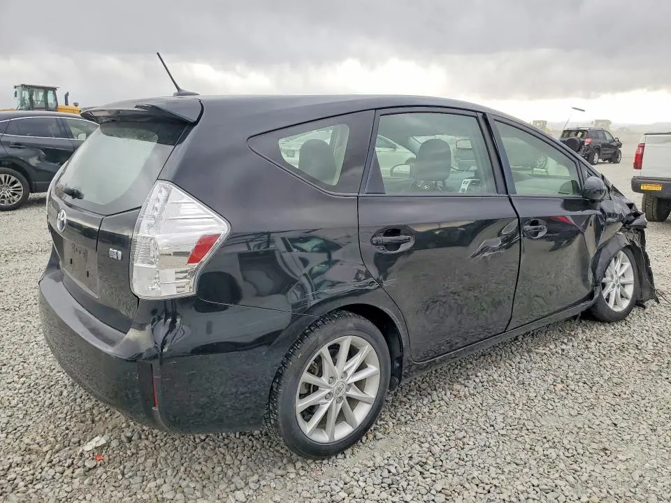 2012 TOYOTA PRIUS V   