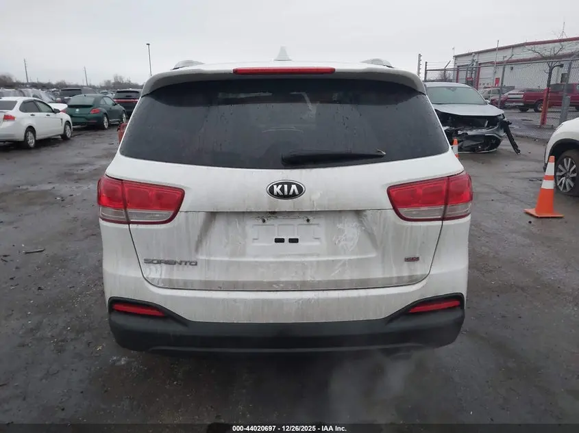 2016 KIA SORENTO 2.4L LX