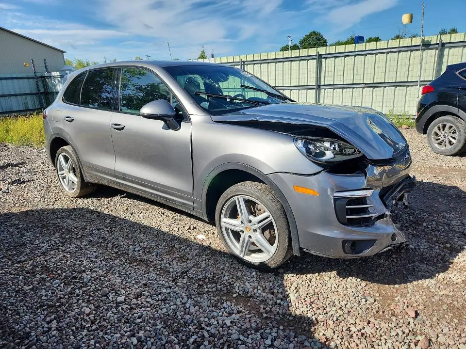 2017 PORSCHE CAYENNE   