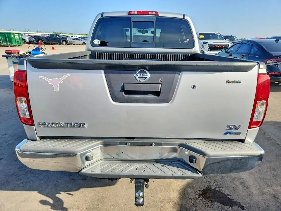 2017 NISSAN FRONTIER SV  