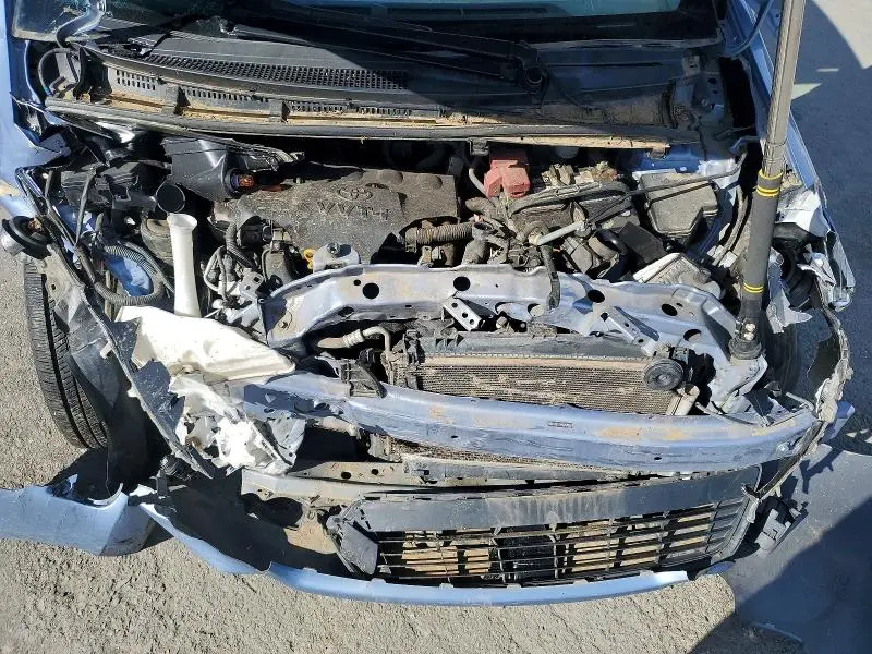 2013 TOYOTA YARIS 5-DOOR LE  