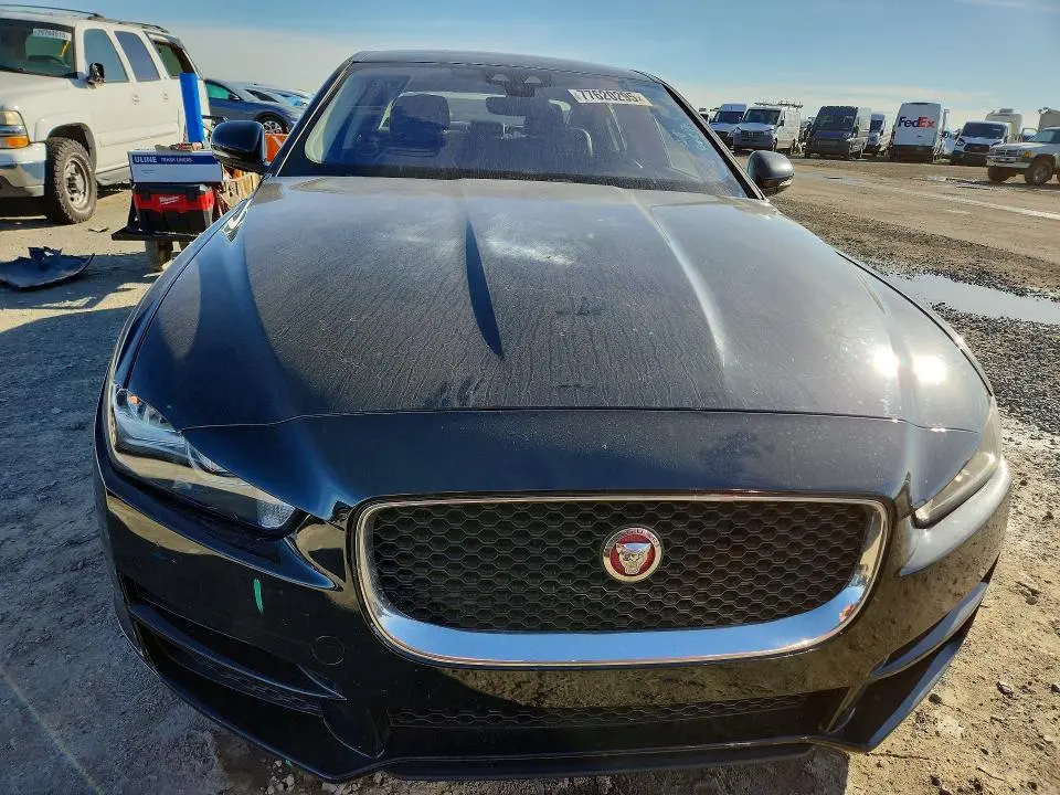 2019 JAGUAR XE   