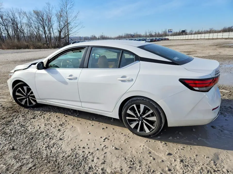 2024 NISSAN SENTRA SV  