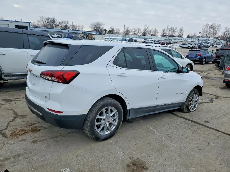 2022 CHEVROLET EQUINOX LT  