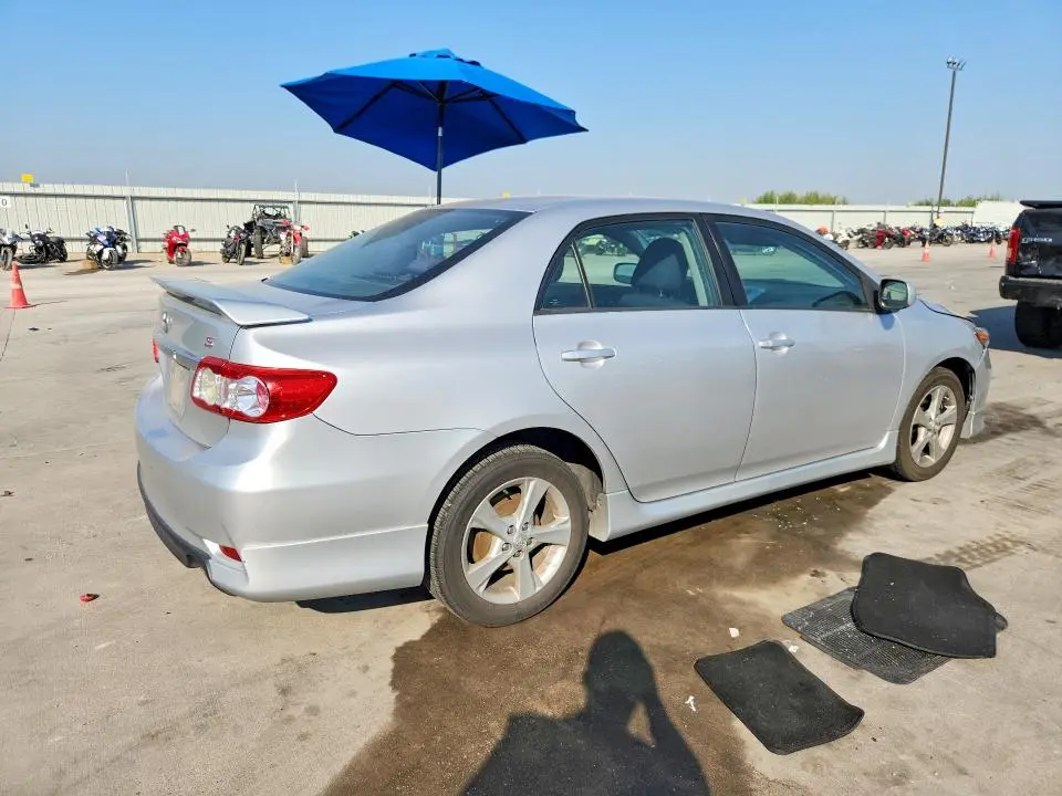 2011 TOYOTA COROLLA S  