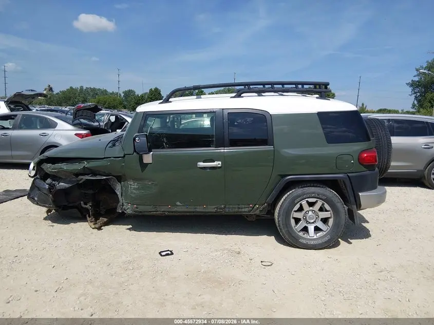 2014 TOYOTA FJ CRUISER  