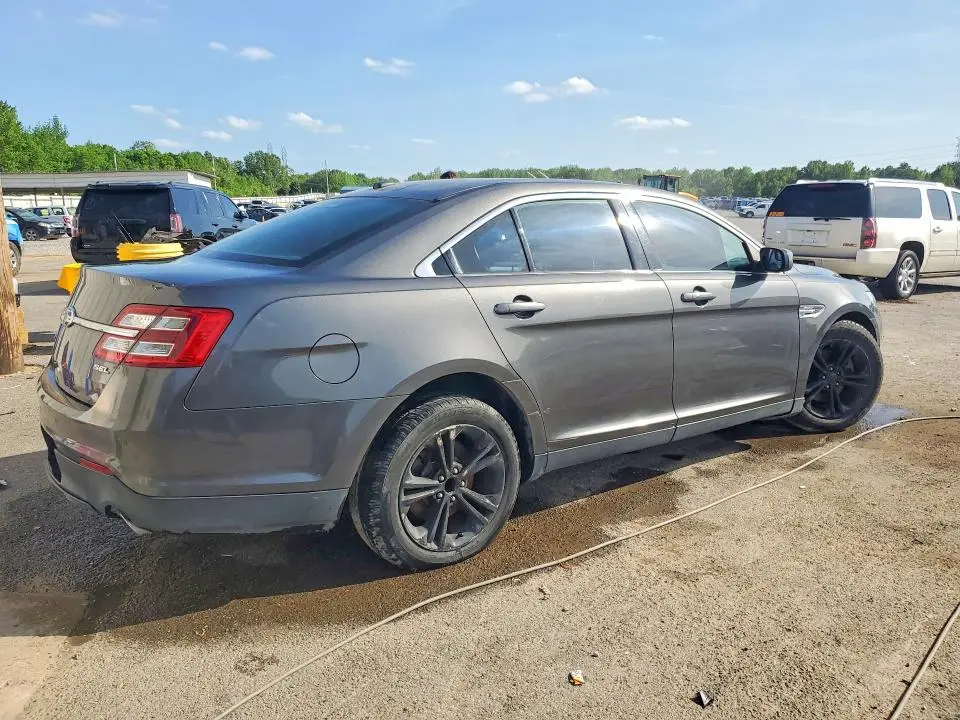 2017 FORD TAURUS SEL  