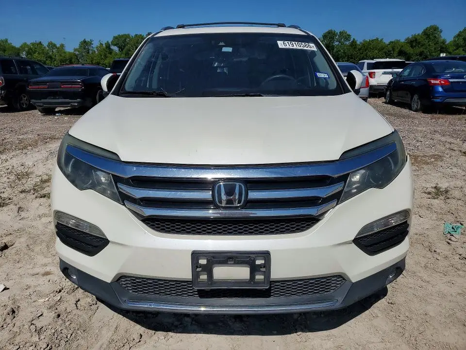 2017 HONDA PILOT ELITE  