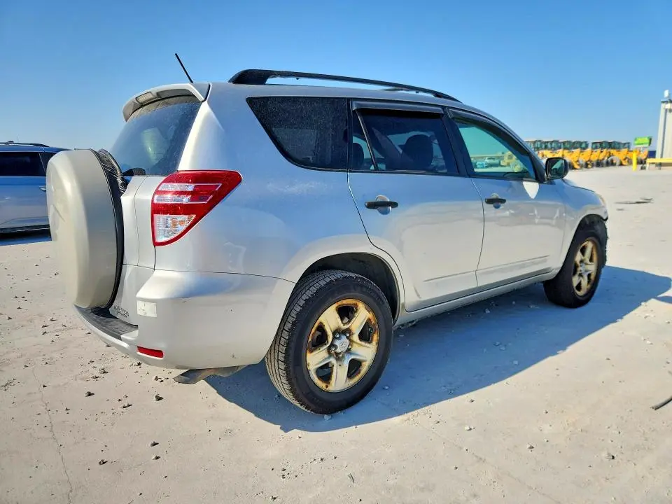 2011 TOYOTA RAV4 BASE  