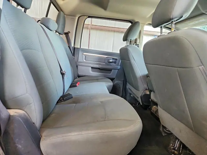 2018 RAM 1500 SLT  