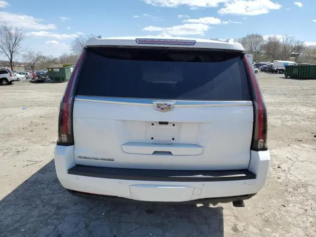 2017 CADILLAC ESCALADE LUXURY
