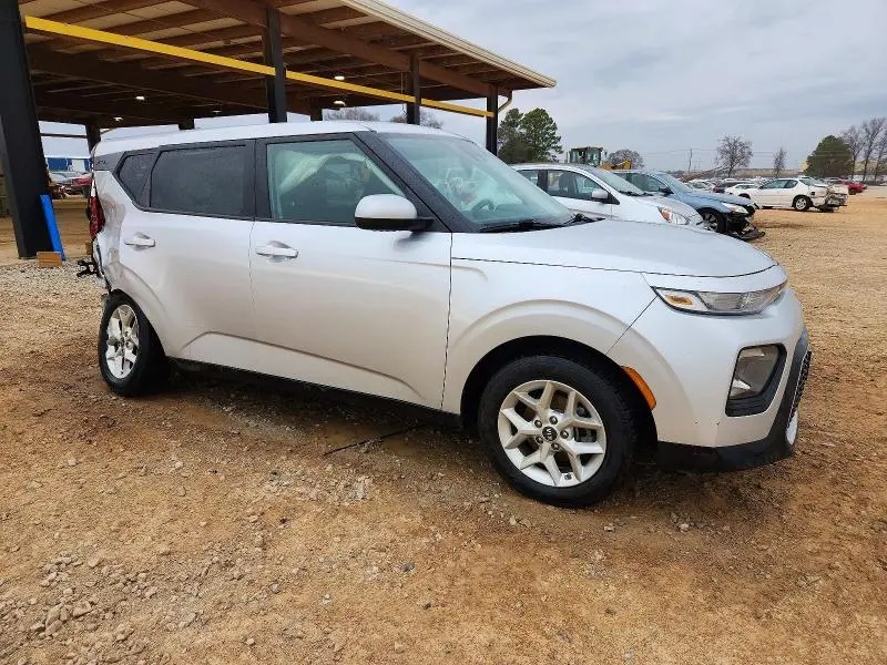 2021 KIA SOUL S  