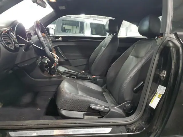 2012 VOLKSWAGEN BEETLE   