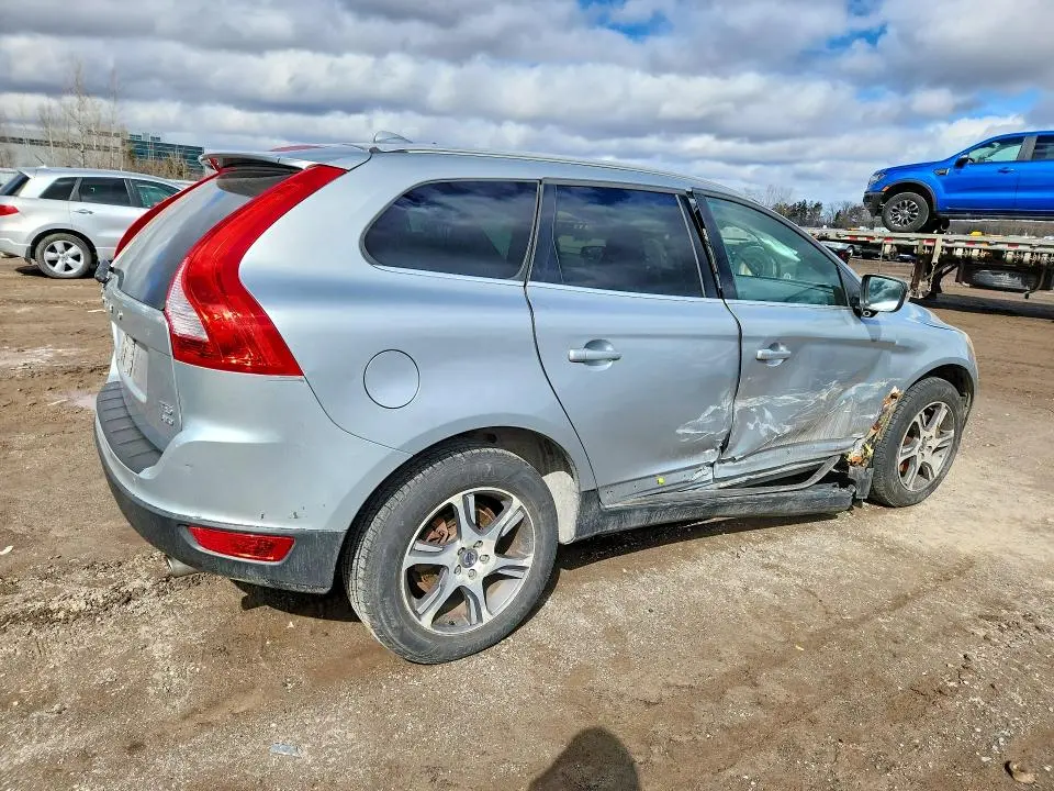 2012 VOLVO XC60 T6  