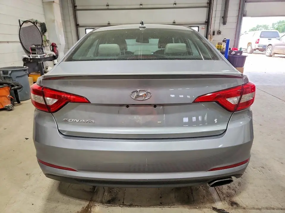 2016 HYUNDAI SONATA SE  