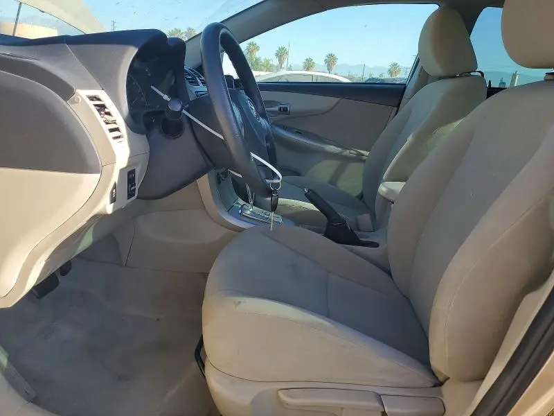 2012 TOYOTA COROLLA LE  