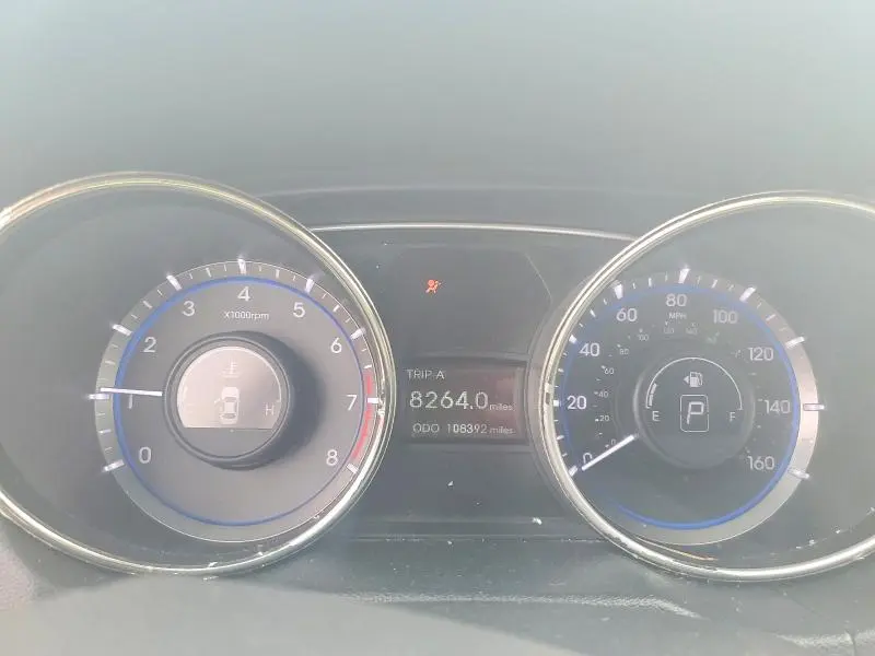 2012 HYUNDAI SONATA GLS  