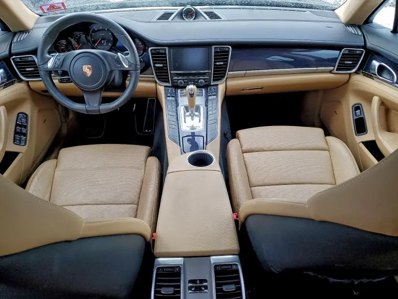 2013 PORSCHE PANAMERA 2  