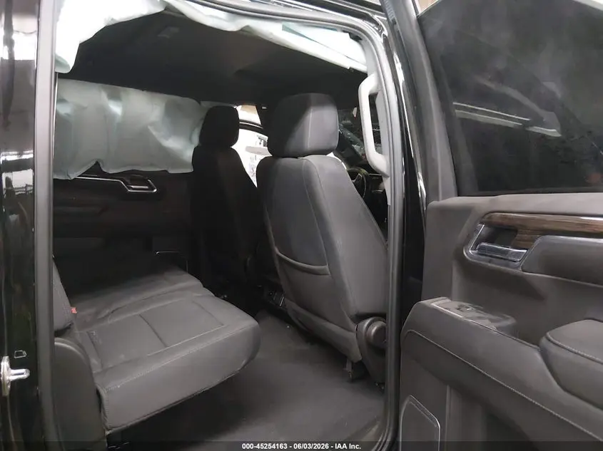 2023 CHEVROLET SILVERADO 1500 4WD  STANDARD BED LT