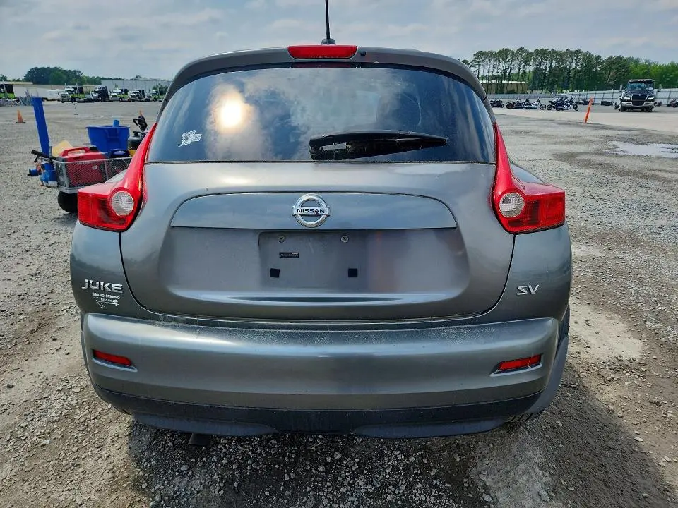 2011 NISSAN JUKE S  