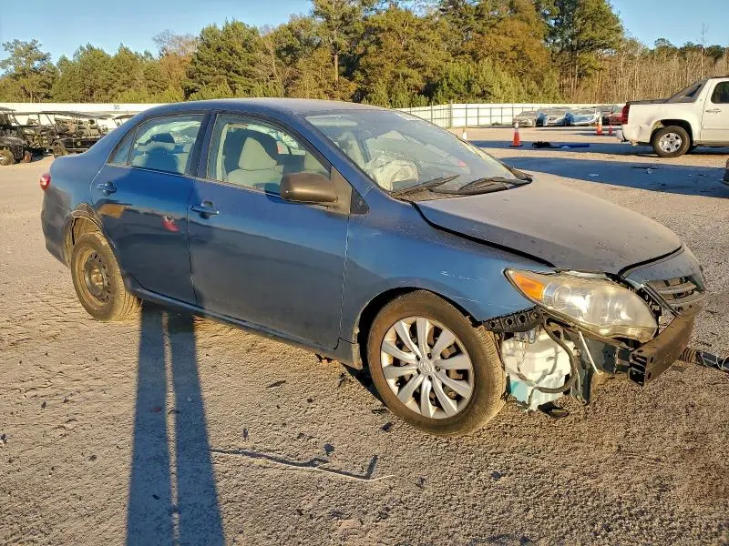 2013 TOYOTA COROLLA BASE  