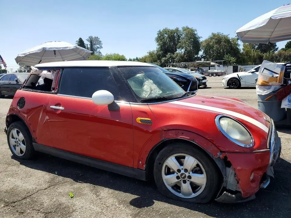 2016 MINI COOPER   