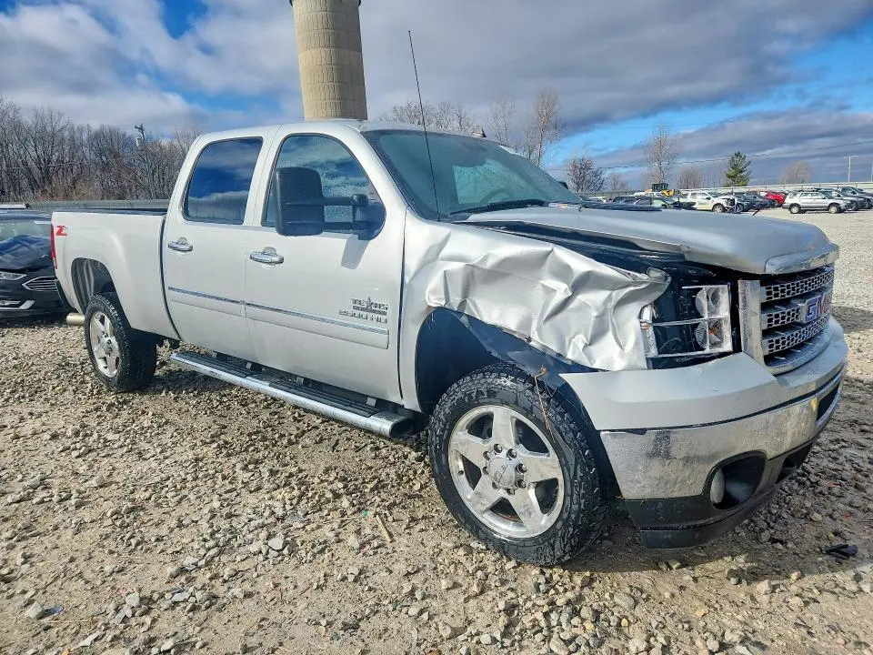 2013 GMC SIERRA K2500 SLE  