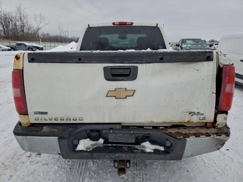2011 CHEVROLET SILVERADO K1500 LS  
