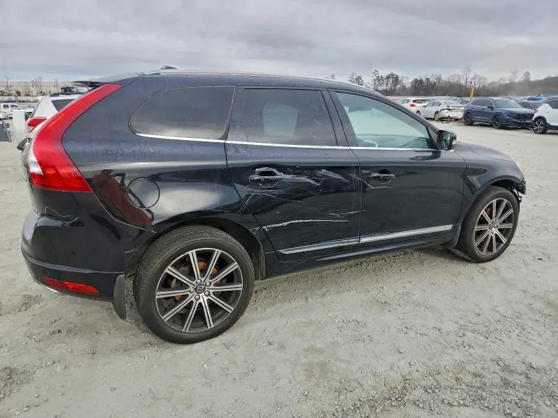 2016 VOLVO XC60 T6 PLATINUM  