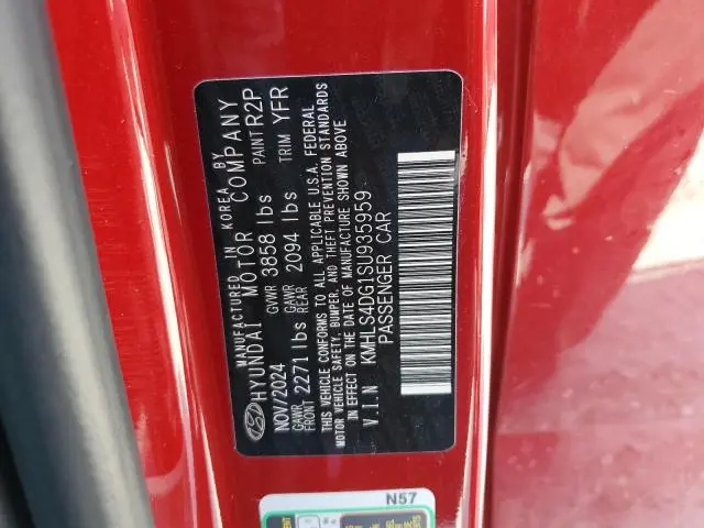 2025 HYUNDAI ELANTRA SEL  