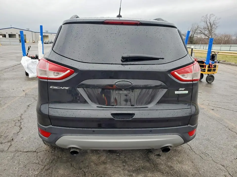 2015 FORD ESCAPE SE  