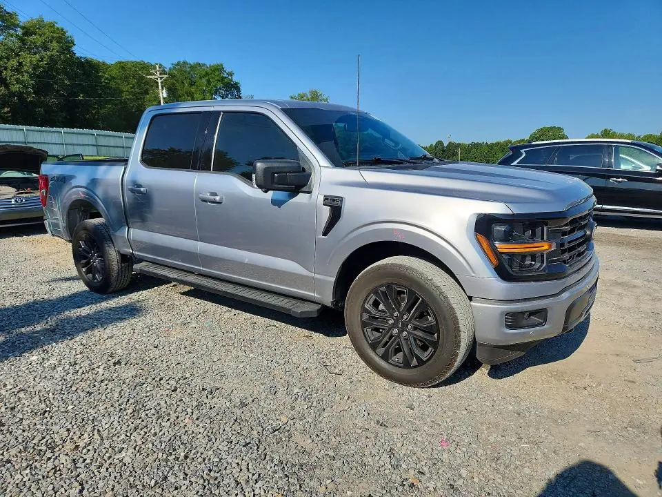 2024 FORD F150 XLT  
