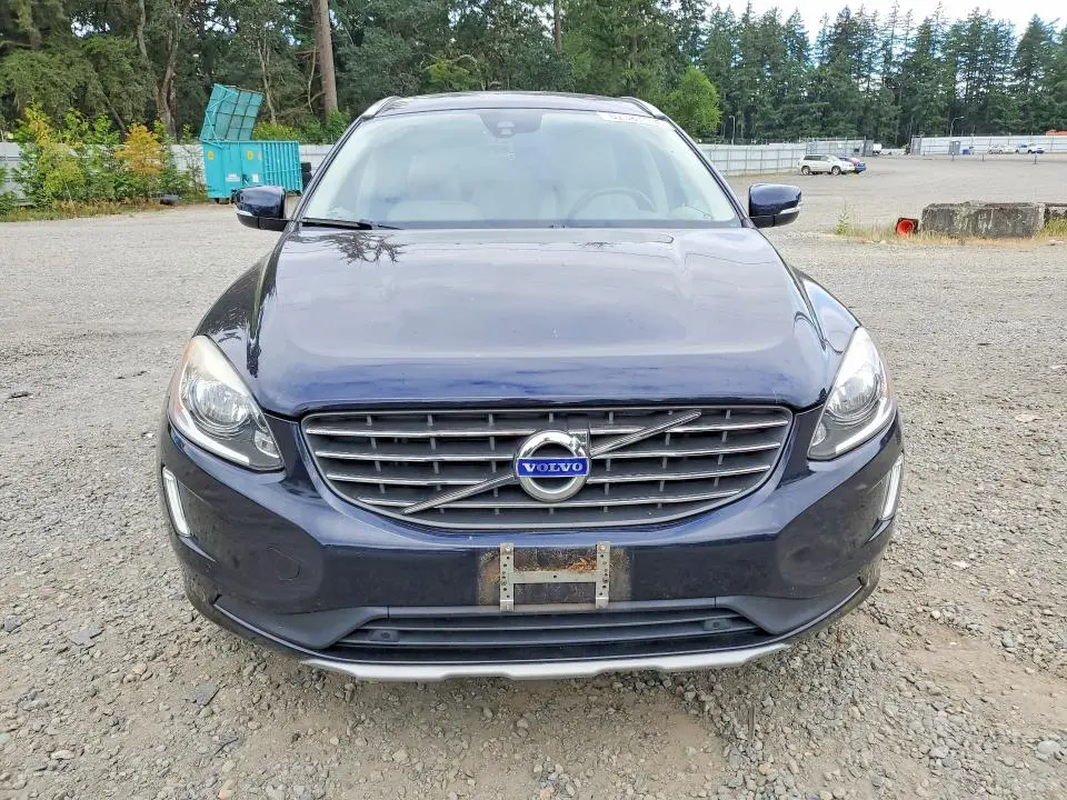 2016 VOLVO XC60 T5 PREMIER  