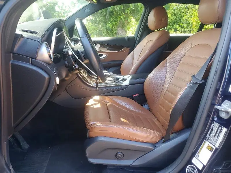 2017 MERCEDES-BENZ GLC 300  