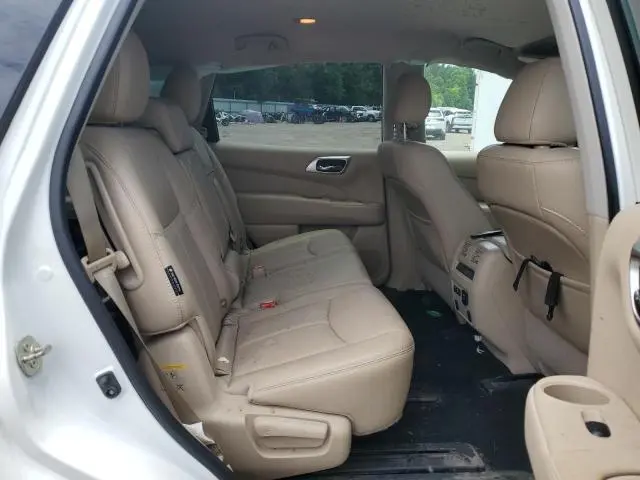 2020 NISSAN PATHFINDER SL  