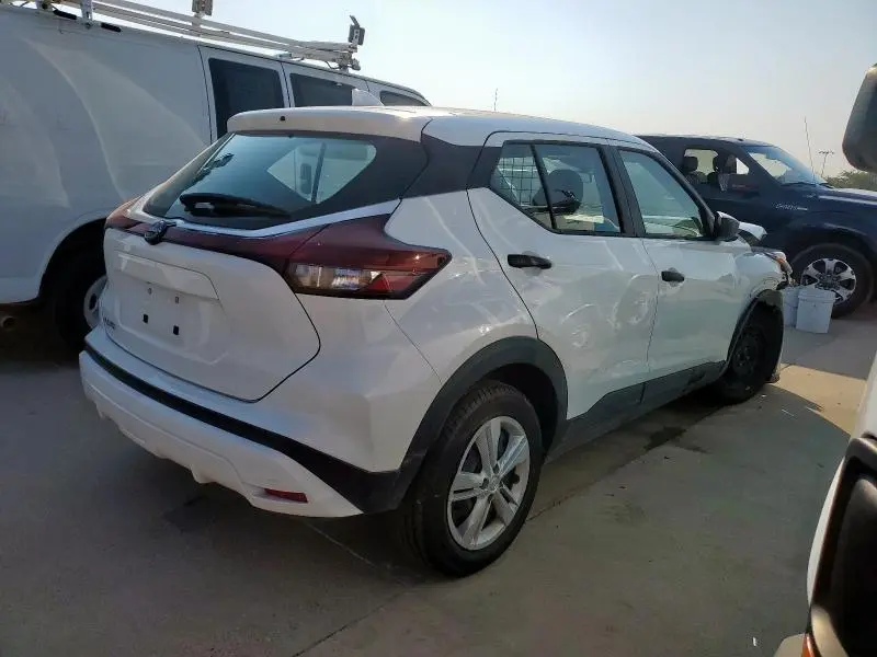 2024 NISSAN KICKS S