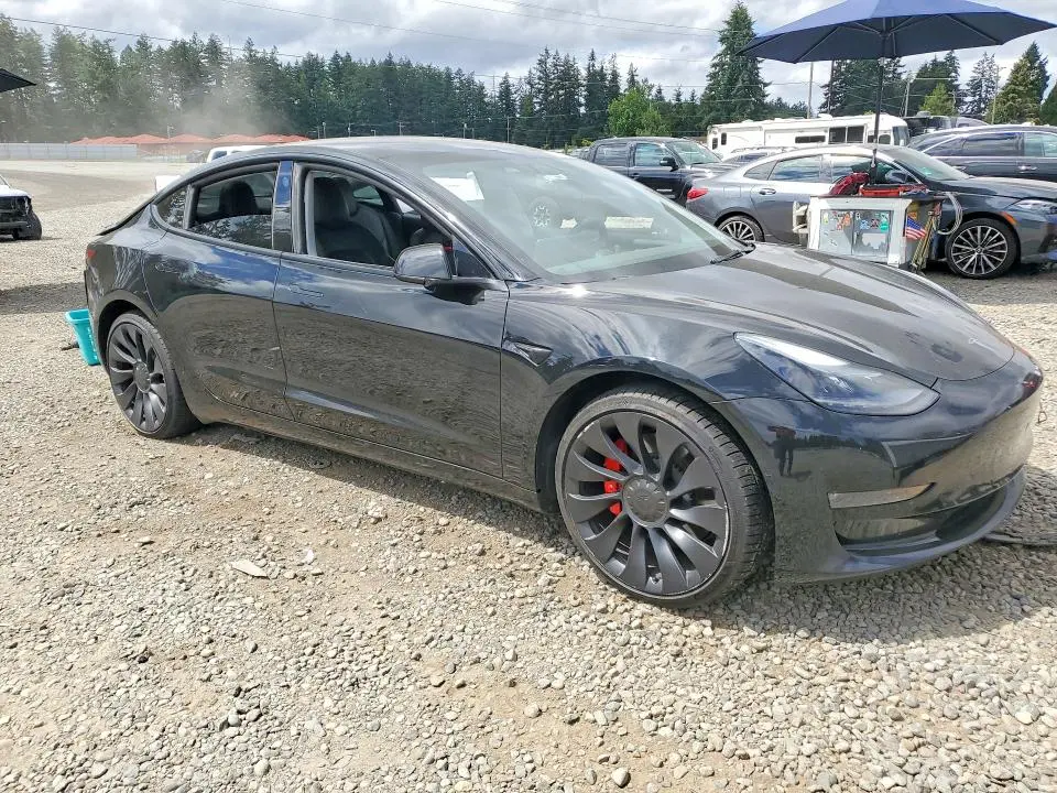 2022 TESLA MODEL 3   