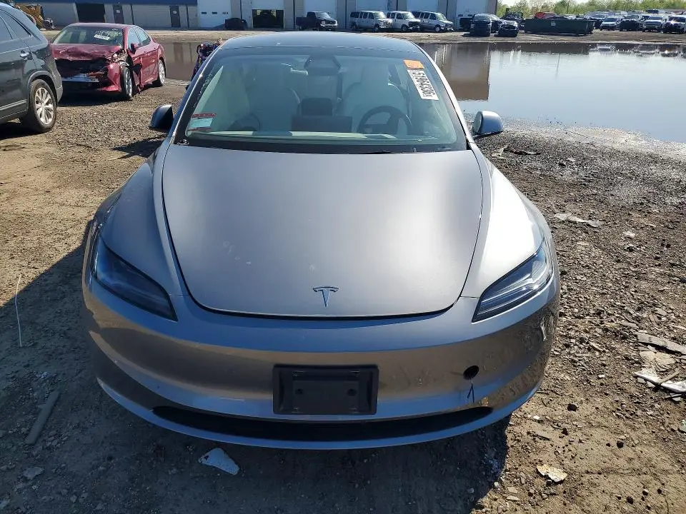 2025 TESLA MODEL 3   