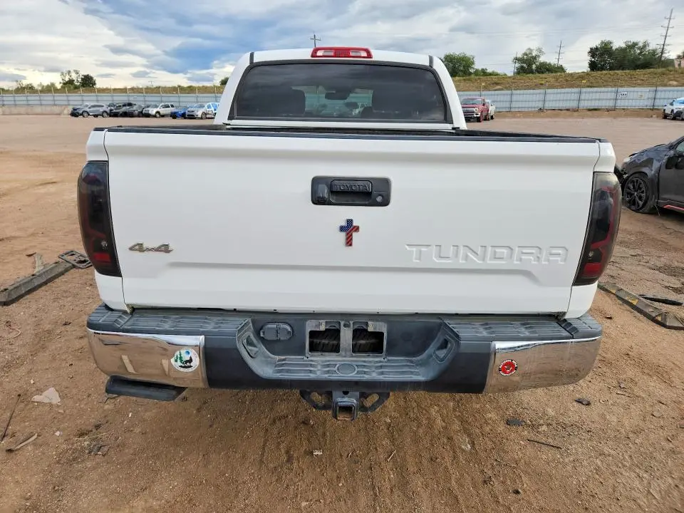 2019 TOYOTA TUNDRA SR5  