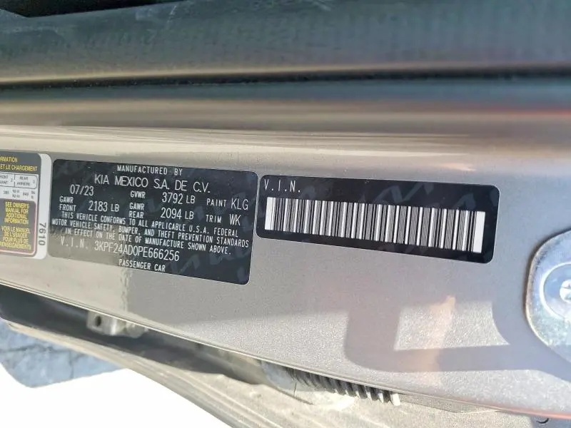 2023 KIA FORTE LXS  