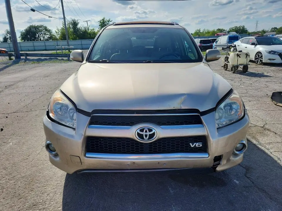 2011 TOYOTA RAV4 LIMITED  