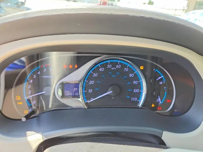 2011 TOYOTA SIENNA XLE 8-PASSENGER  